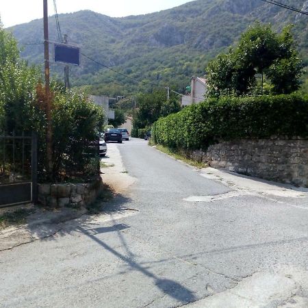 Apartment Buki Kotor Eksteriør bilde